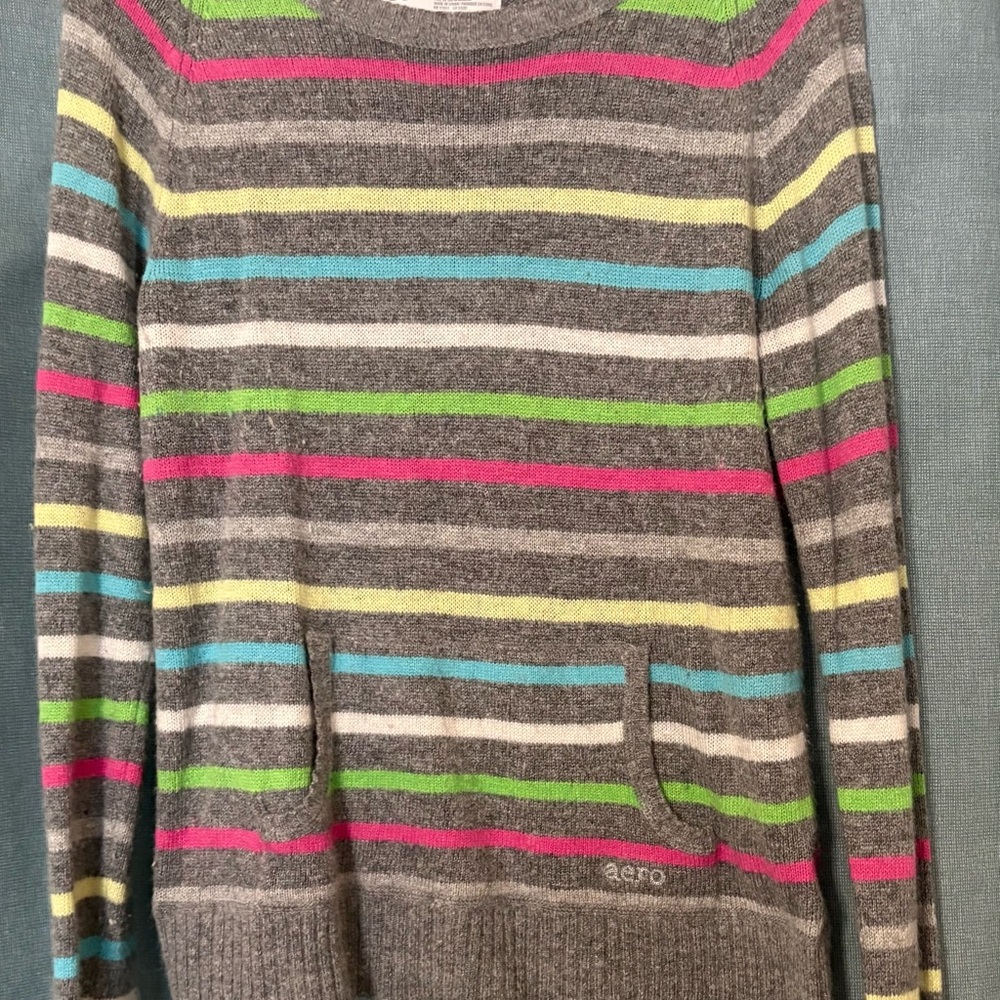 Aeropostale Women’s Gray Sweater with Multicolor Stripes Large